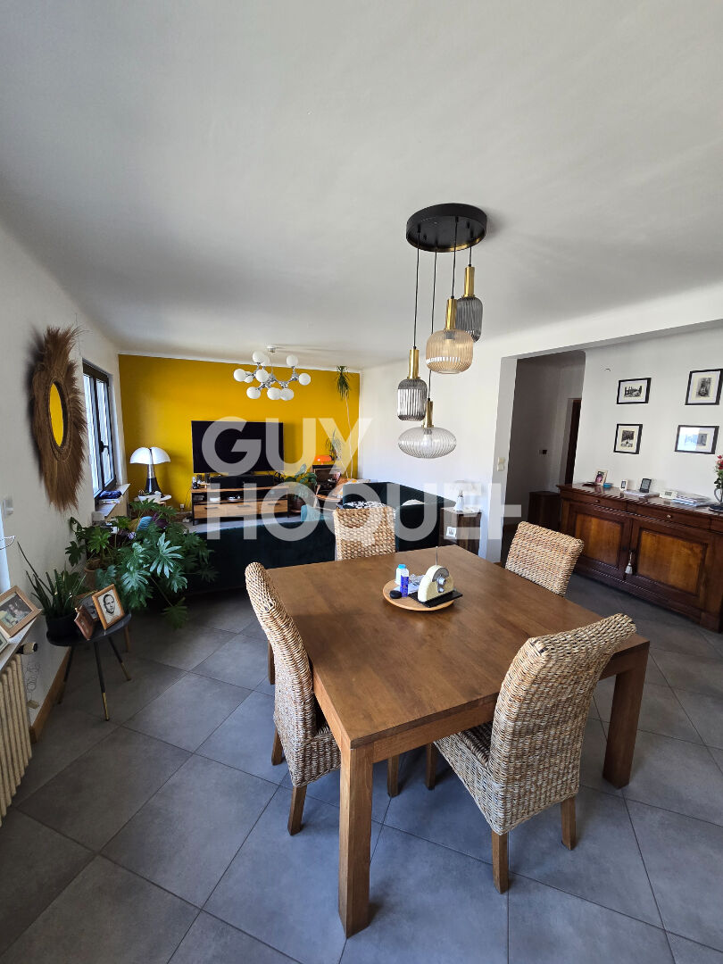 Maison Guélange 4 pièce(s) 150 m2