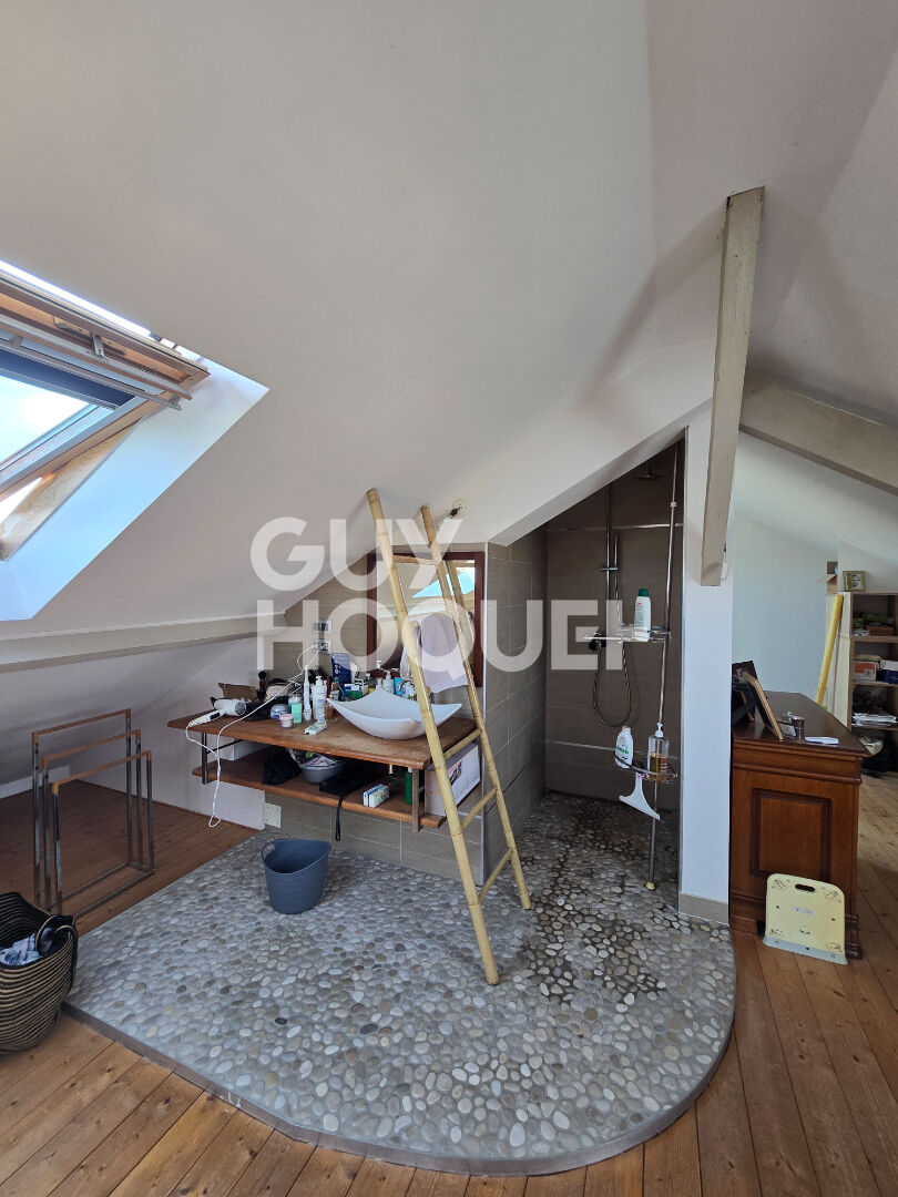 Maison Guélange 4 pièce(s) 150 m2