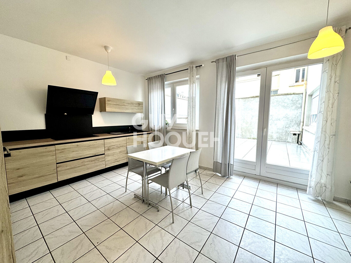 Appartement 5 pièces à louer meublé à Thionville, quartier centre-ville