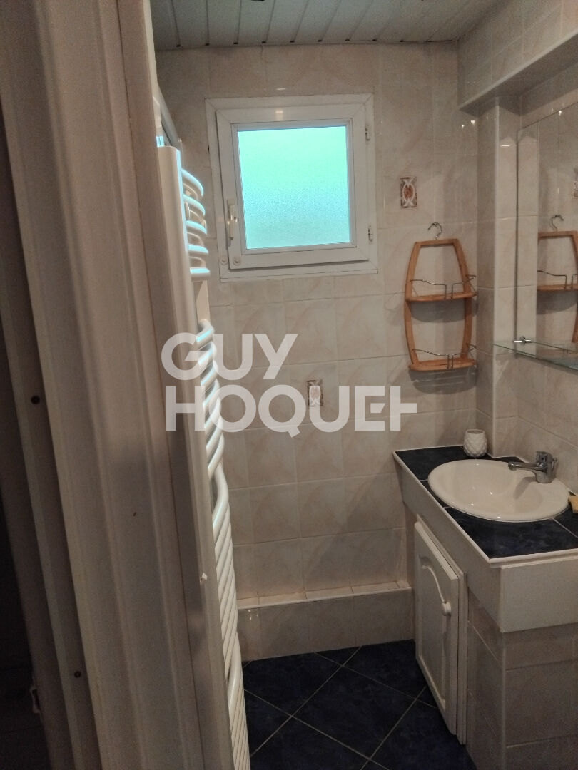 Appartement 2 pièces à louer  meublé en dernier étage à Thionville - Quartier Briquerie