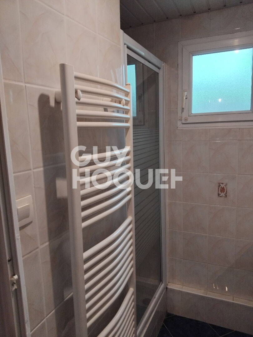 Appartement 2 pièces à louer  meublé en dernier étage à Thionville - Quartier Briquerie