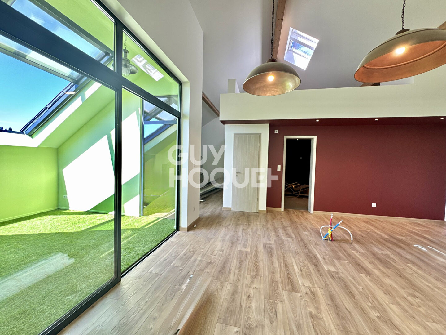 Bien atypique de charme de 208 m² à Thionville OEUTRANGE 