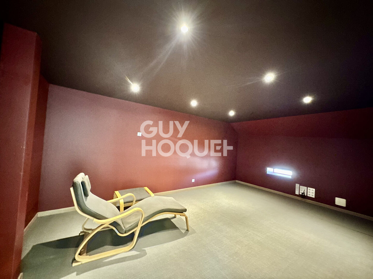 Bien atypique de charme de 208 m² à Thionville OEUTRANGE 