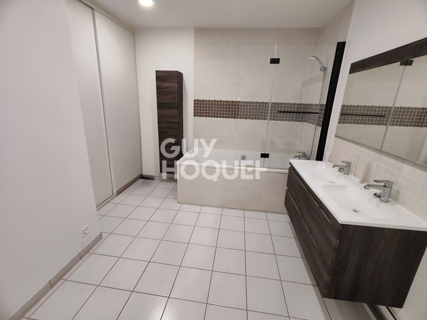 Local professionnel Troyes 4 pièce(s) 150 m2