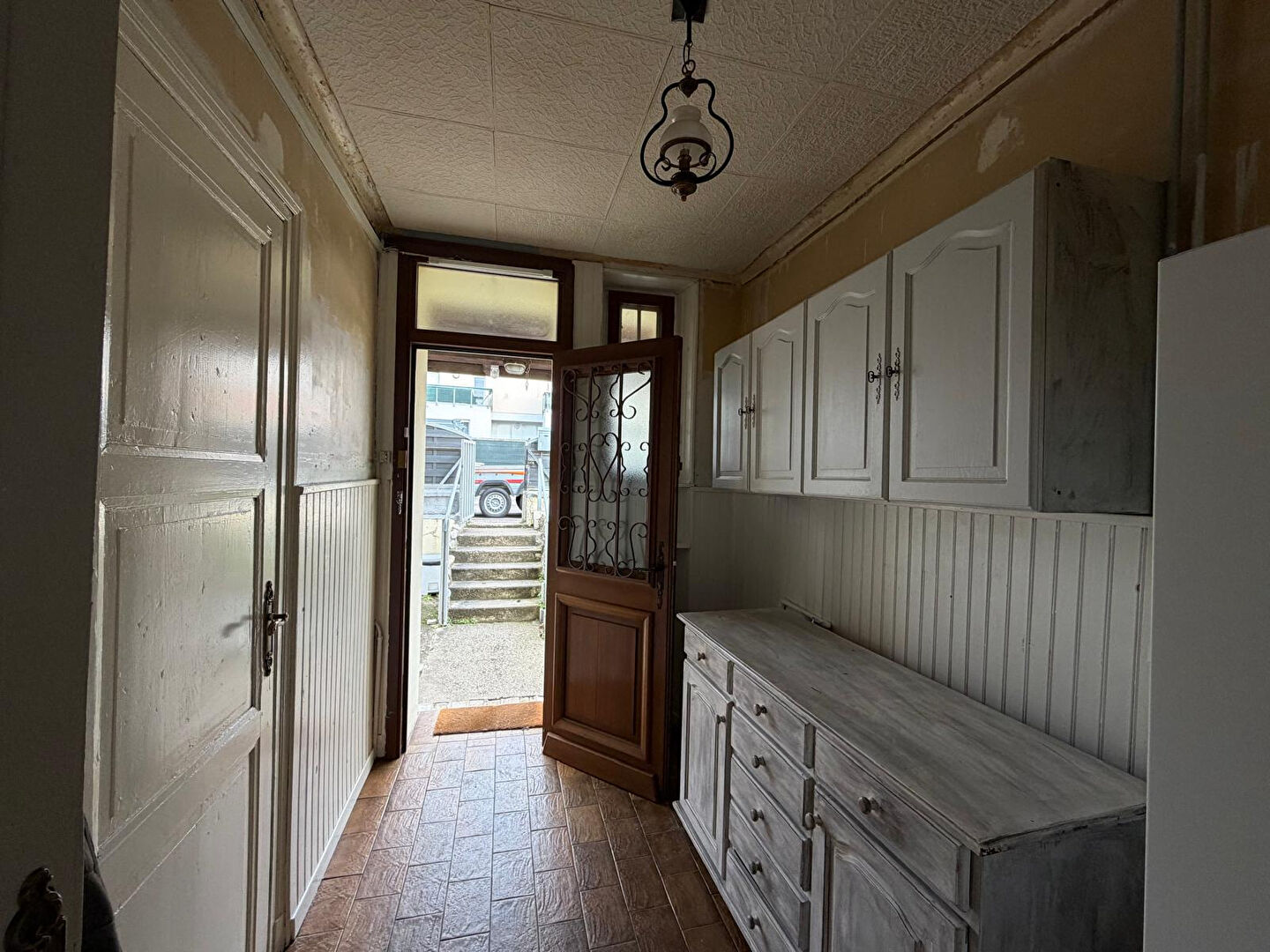 Maison à vendre à Custines - 4 pièces, 3 chambres, fort potentiel