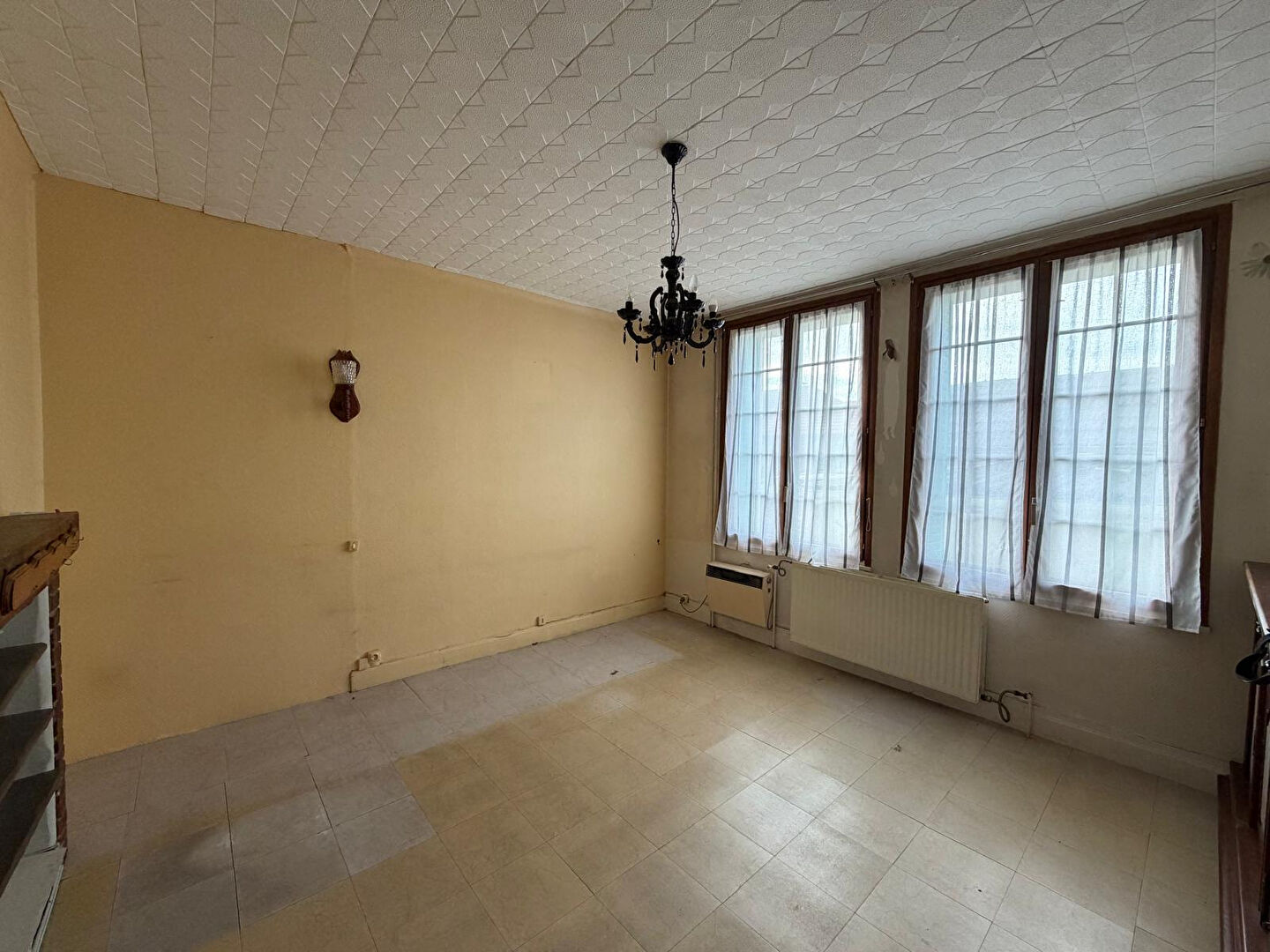 Maison à vendre à Custines - 4 pièces, 3 chambres, fort potentiel