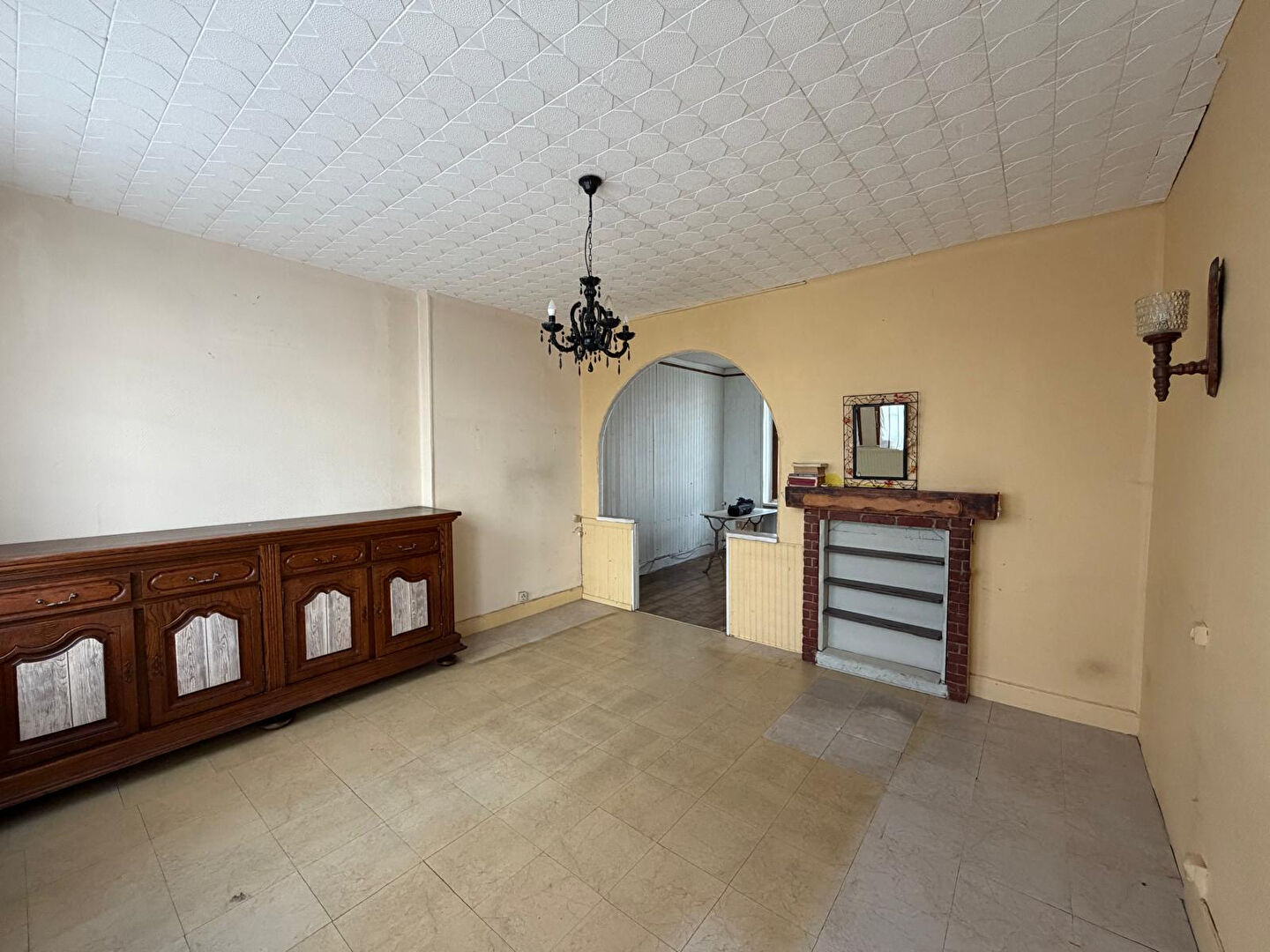 Maison à vendre à Custines - 4 pièces, 3 chambres, fort potentiel