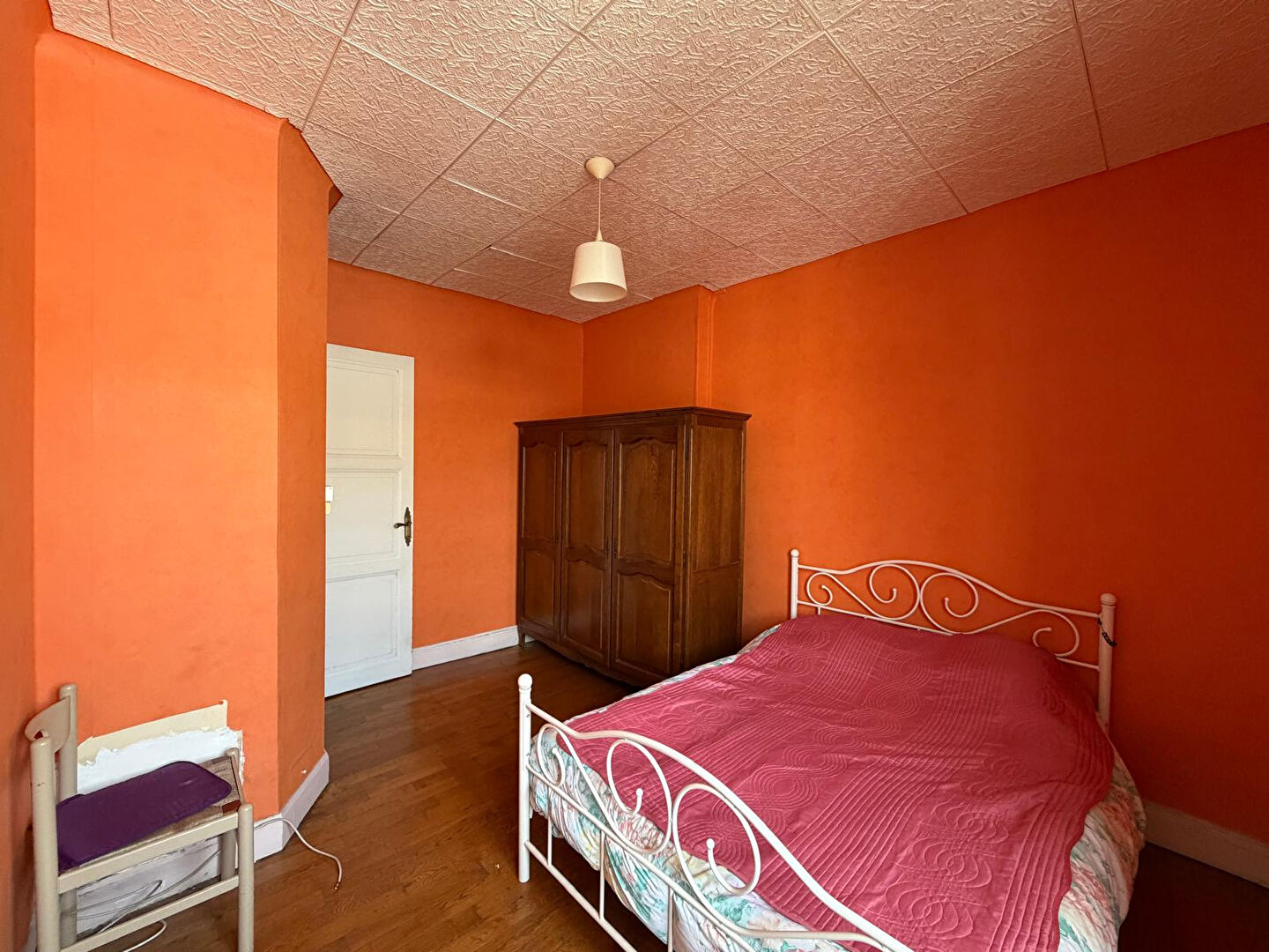 Maison à vendre à Custines - 4 pièces, 3 chambres, fort potentiel