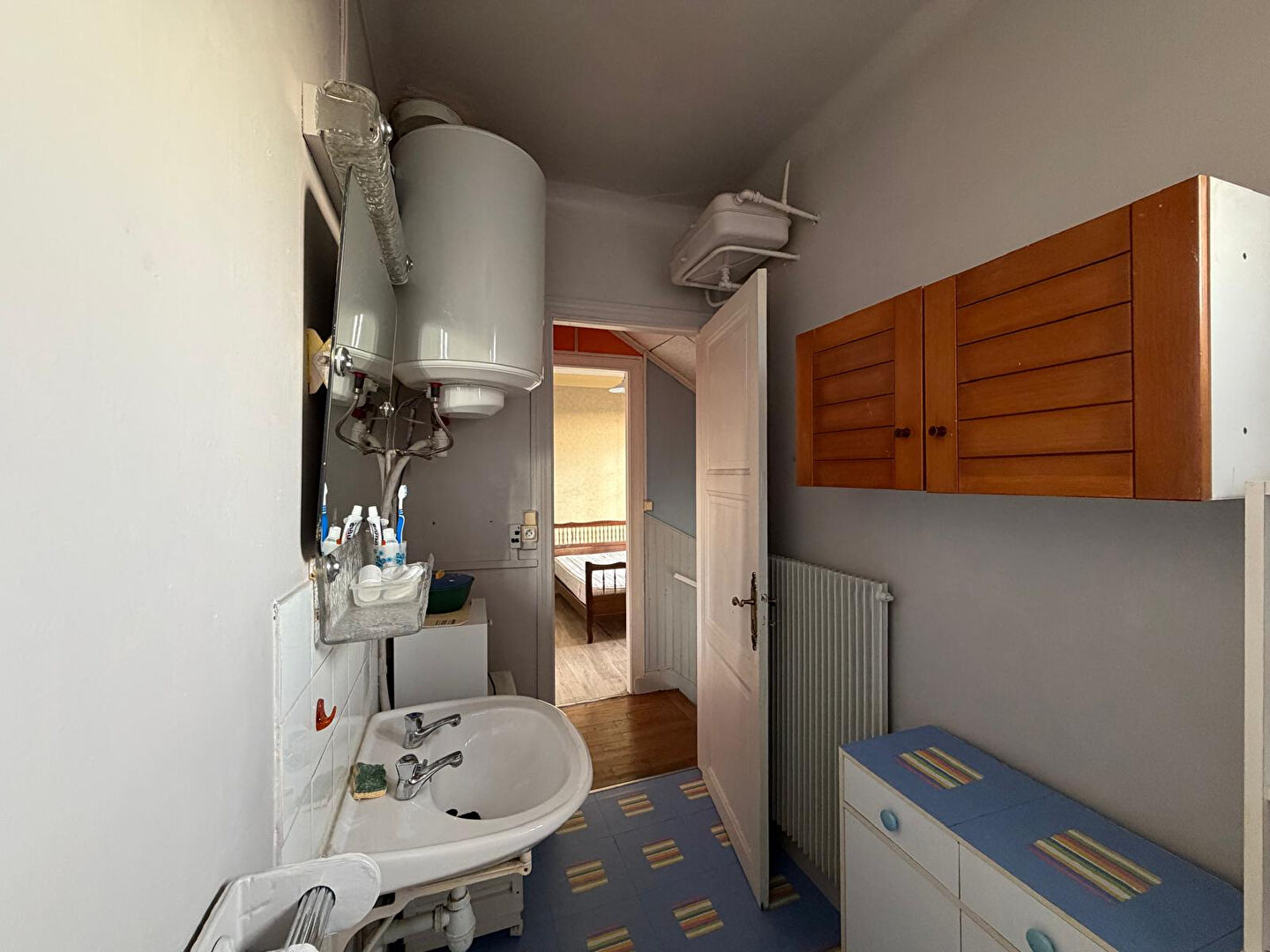 Maison à vendre à Custines - 4 pièces, 3 chambres, fort potentiel