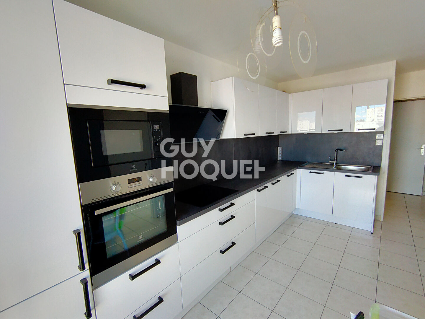 Appartement T4 à louer  Vandoeuvre-Les-Nancy  84.12 m2