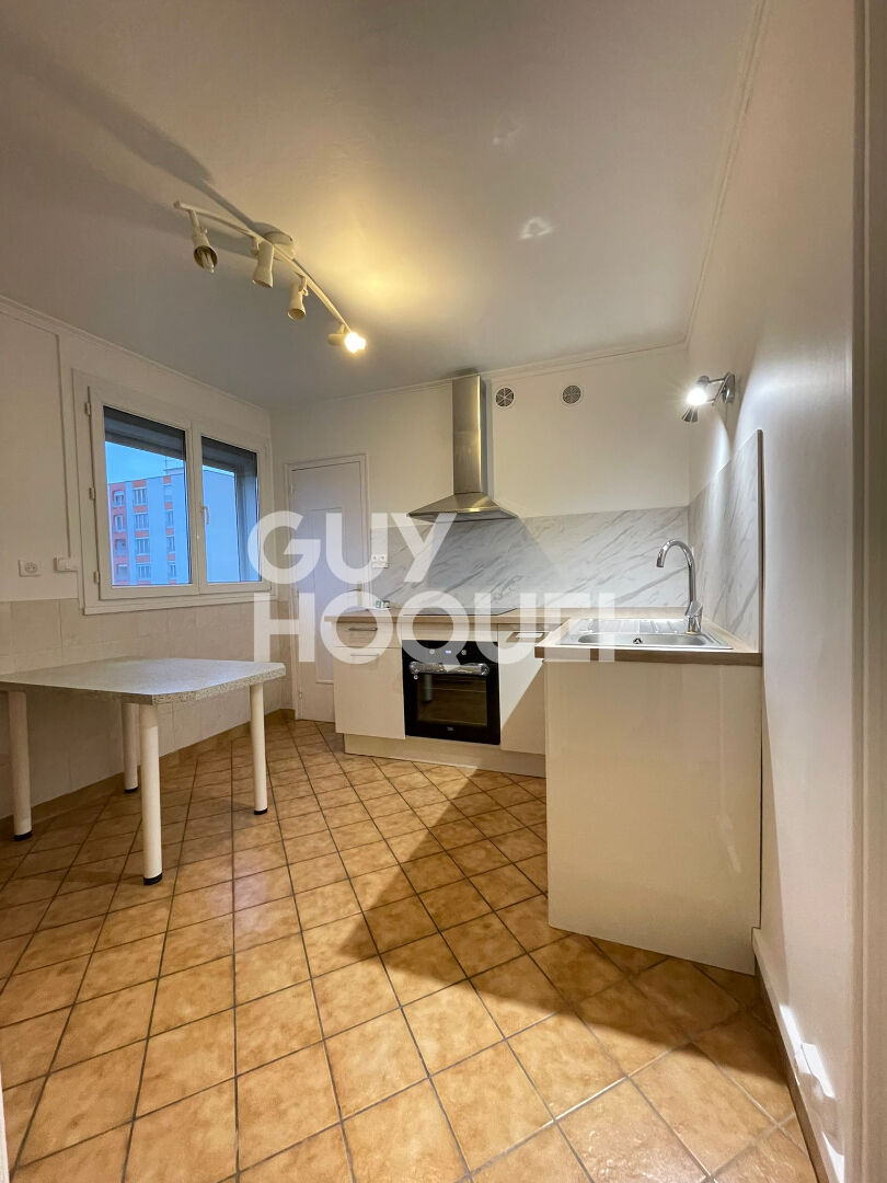 LOCATION : appartement 2 pièces (65 m²) à VANDOEUVRE LES NANCY