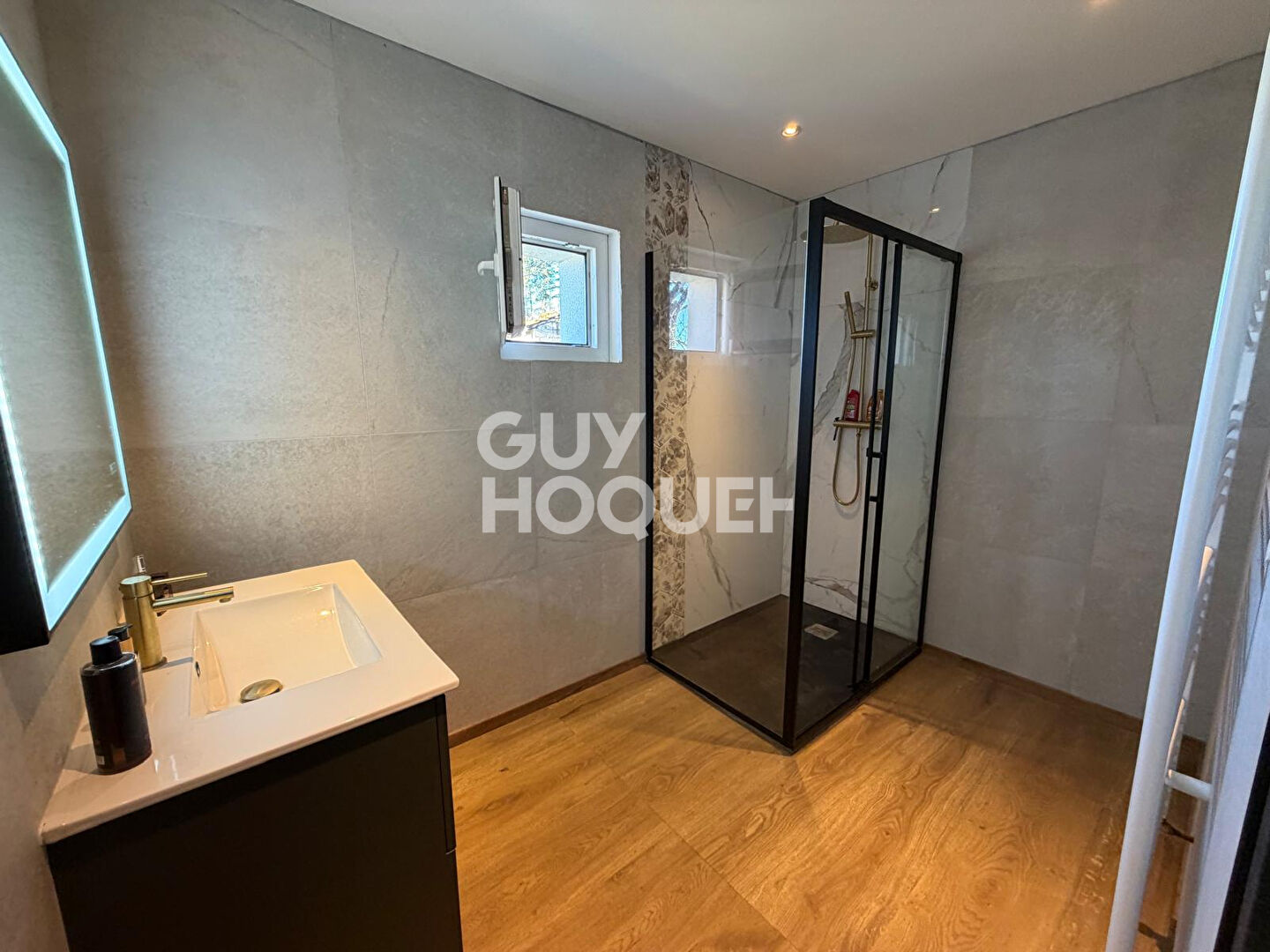 Maison a vendre située a Chaligny offrant un fort potentiel après travaux.