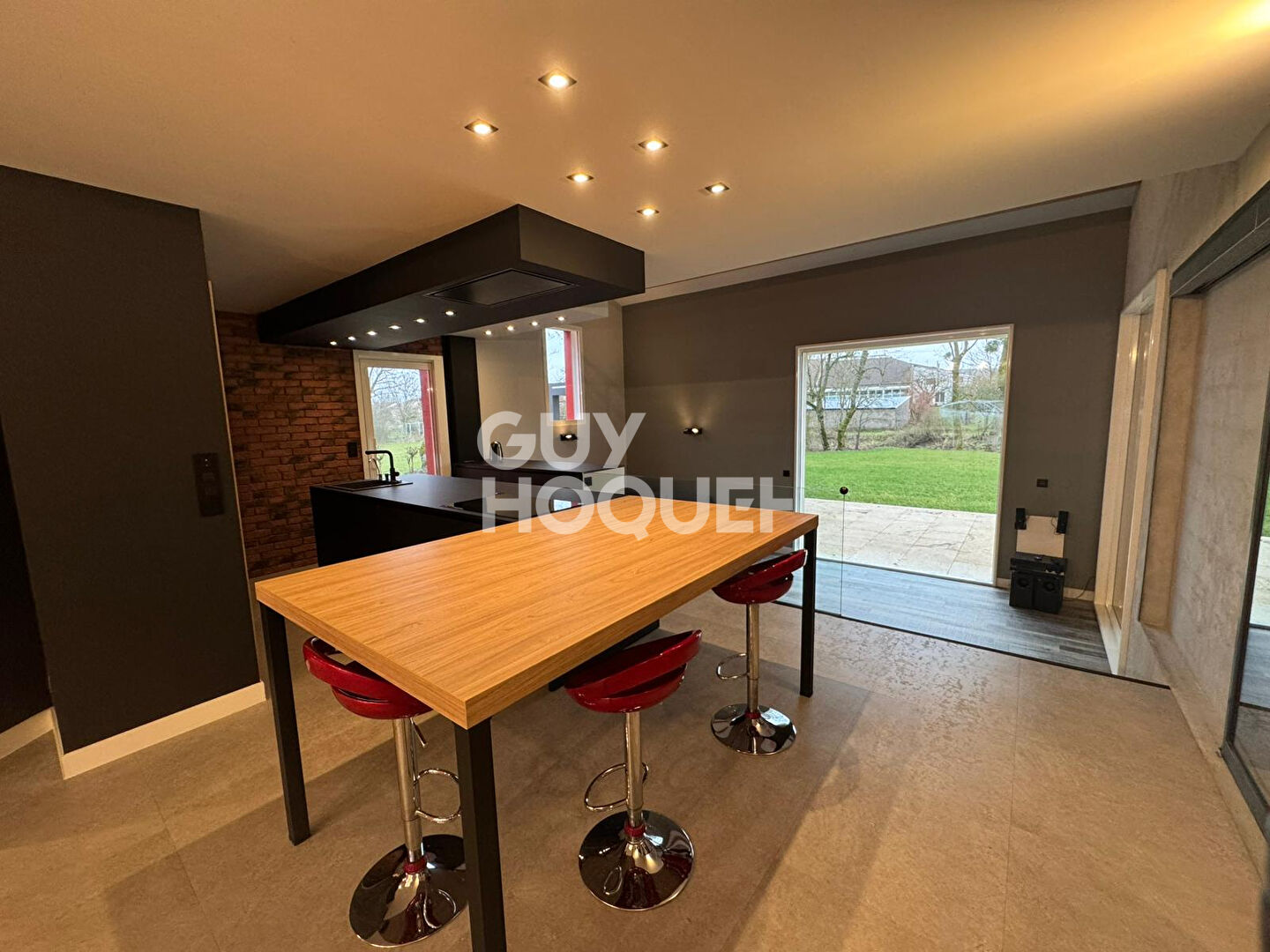 Maison spacieuse à vendre à Vitrey - Référence 650