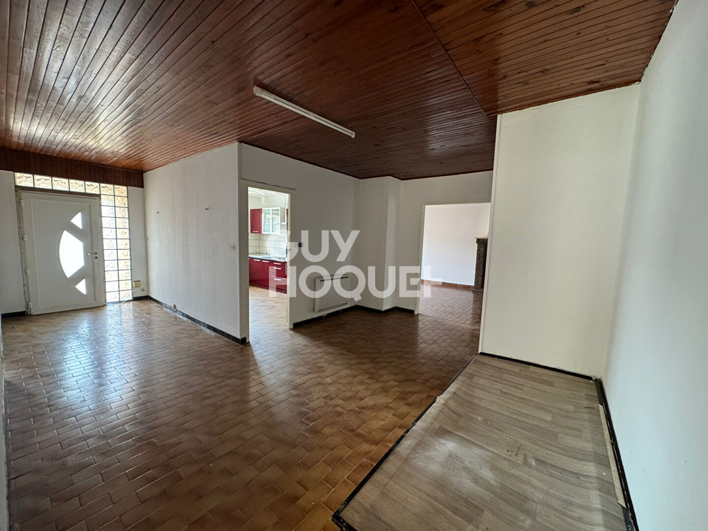 Ensemble immobilier : Deux maisons + garages 179 000 