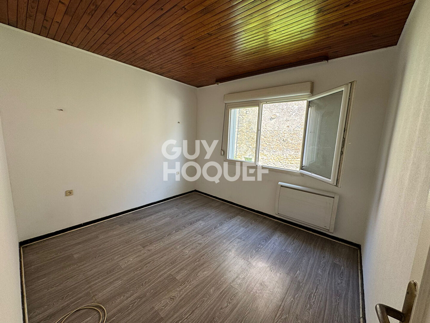 Ensemble immobilier : Deux maisons + garages 179 000 