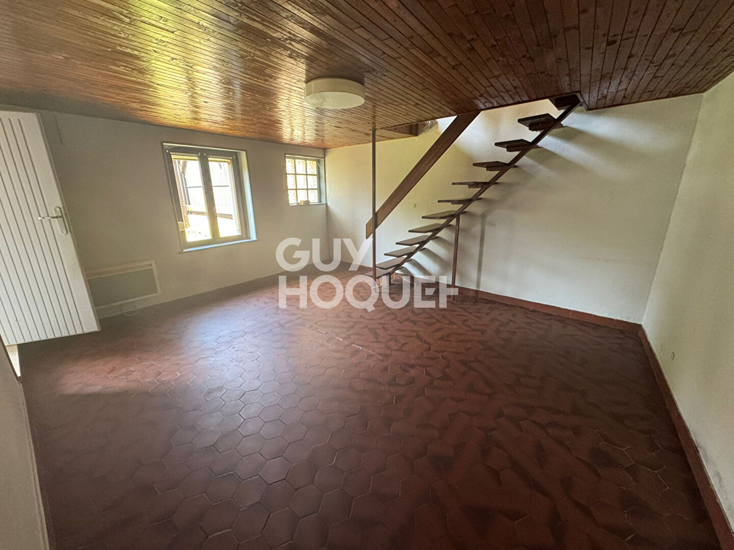 Ensemble immobilier : Deux maisons + garages 179 000 