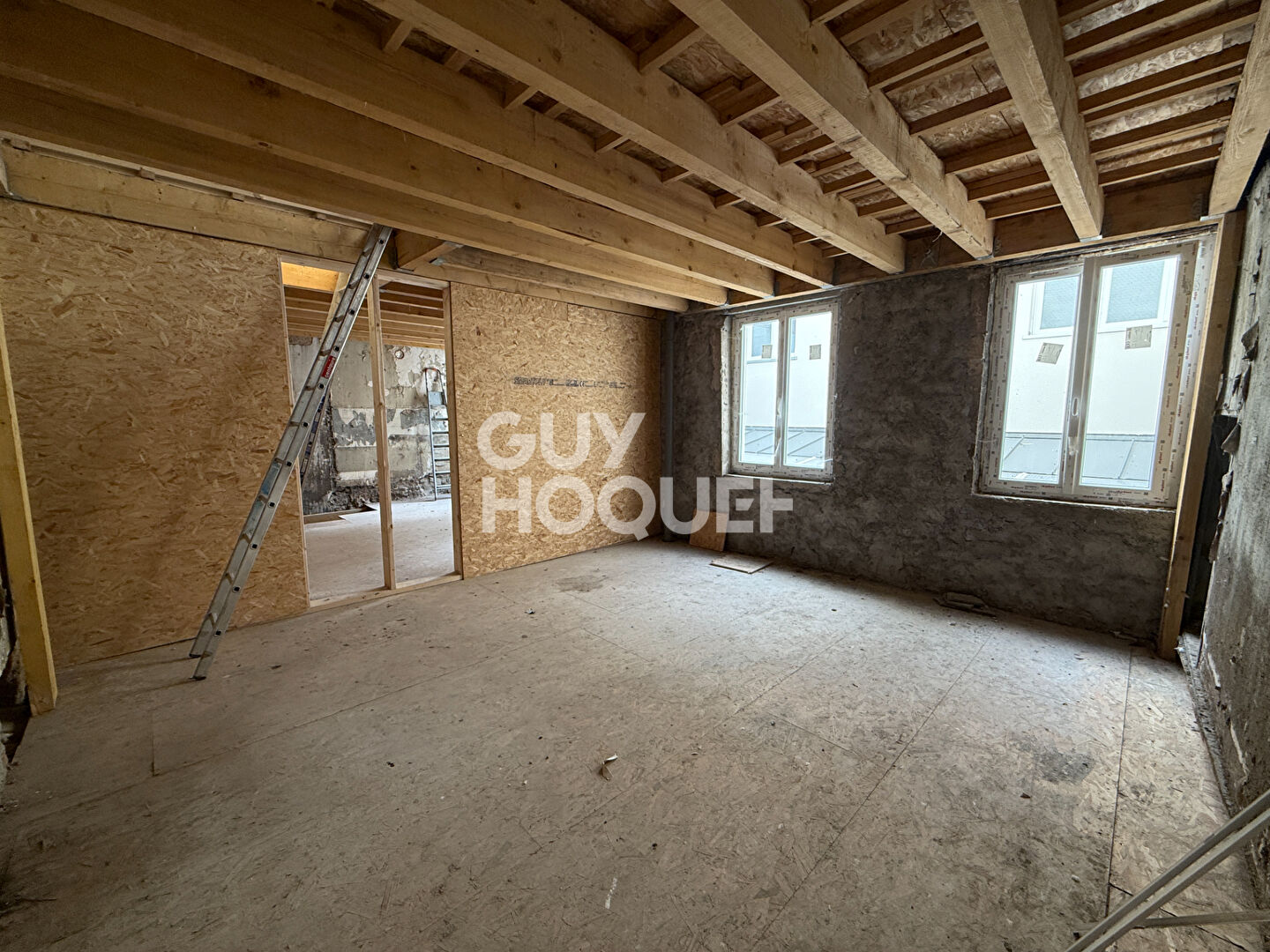 - Opportunité rare ! Duplex à aménager Poincaré - Foch - Anatole France