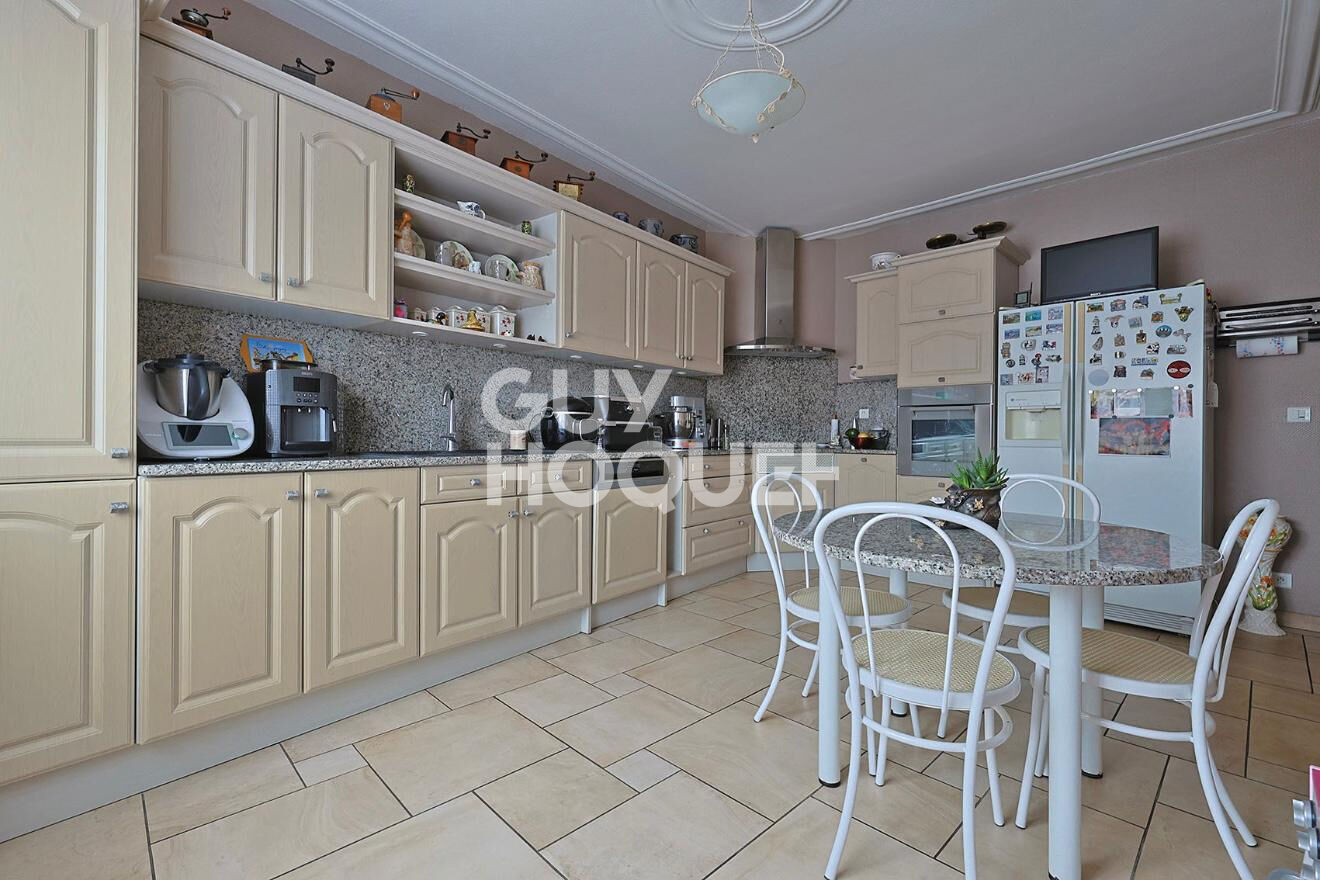 Maison 5 pièces à vendre à Neuves-Maisons - 229 000 