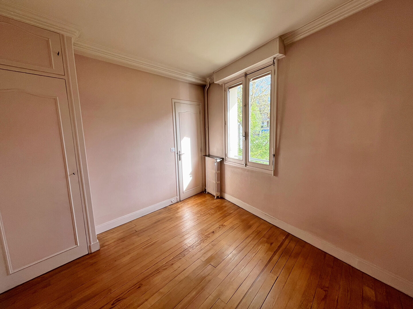 Appartement 3 pièces idéalement situé en plein centre de Nanterre !