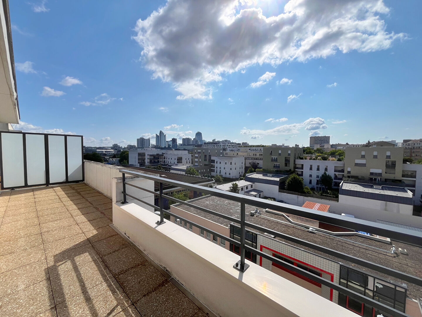 Nanterre - Studio avec terrasse