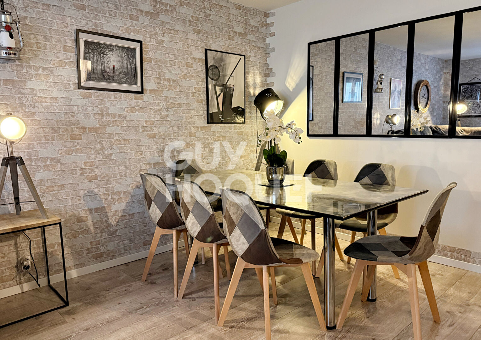 Charmant appartement meublé  Rue des Buissons