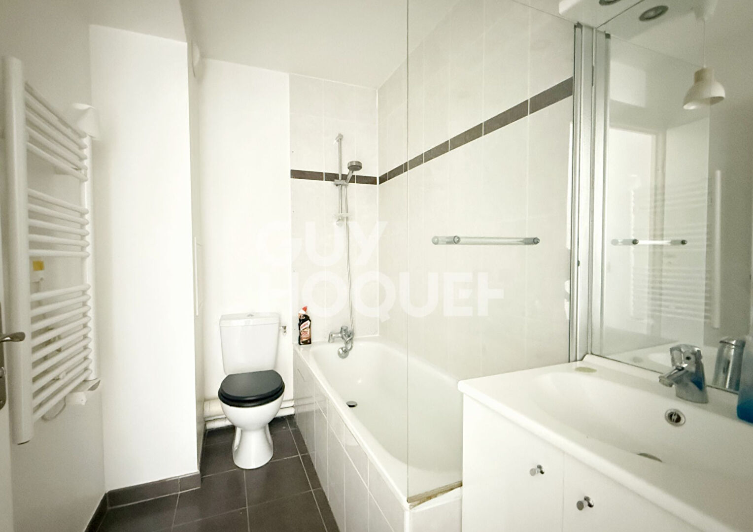 À louer - Appartement 4 pièces avec terrasse et parking