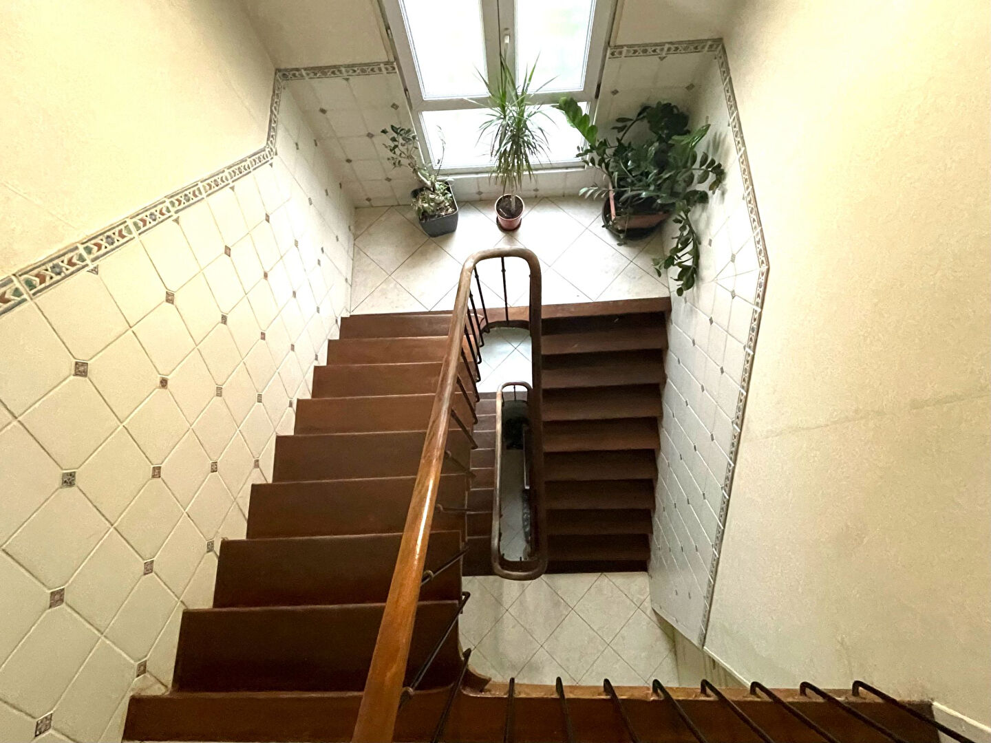 Maison  de caractère - 11 pièces - 217 m2 - jardin