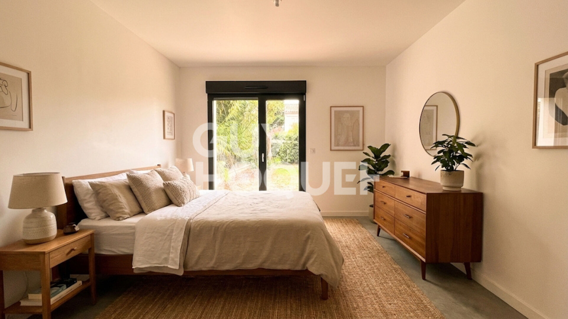 REZ-DE-JARDIN LIMITE SURESNES