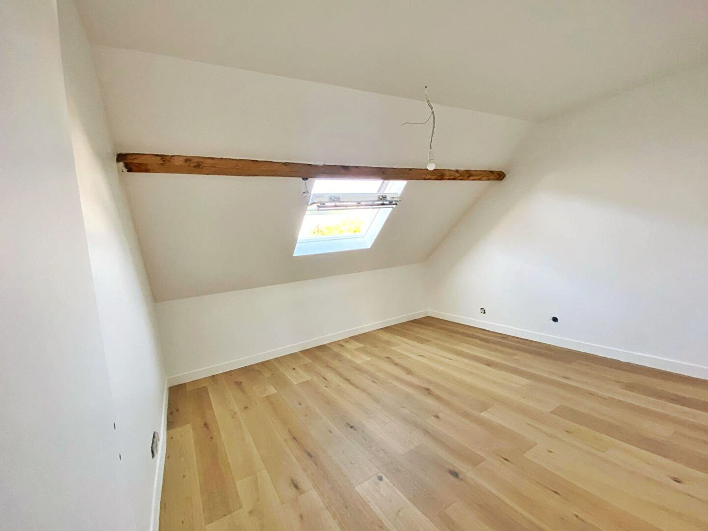 NANTERRE LIMITE SURESNES