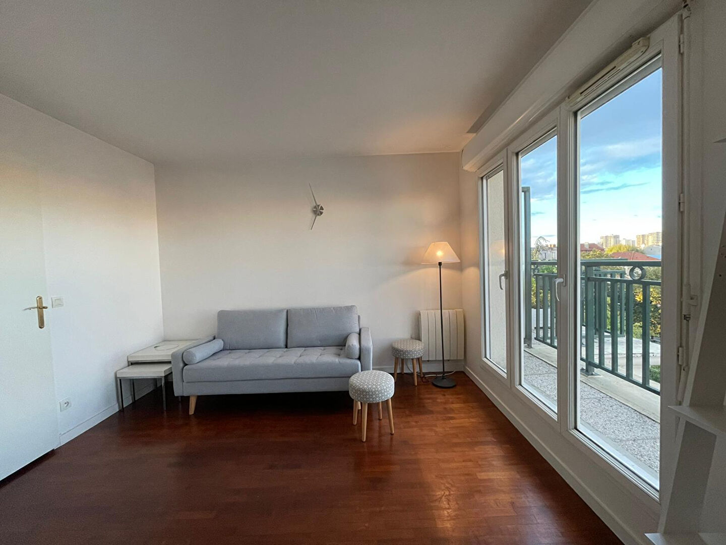 2P MEUBLE - CENTRE VILLE  - PARKING