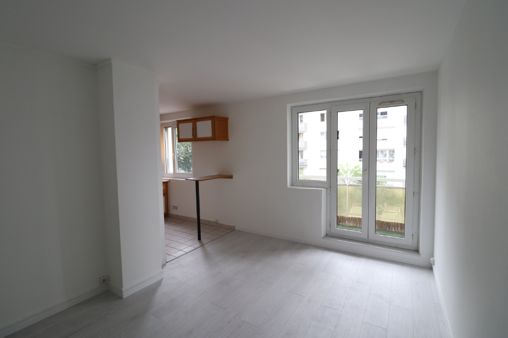 3 PIECES  NANTERRE UNIVERSITE