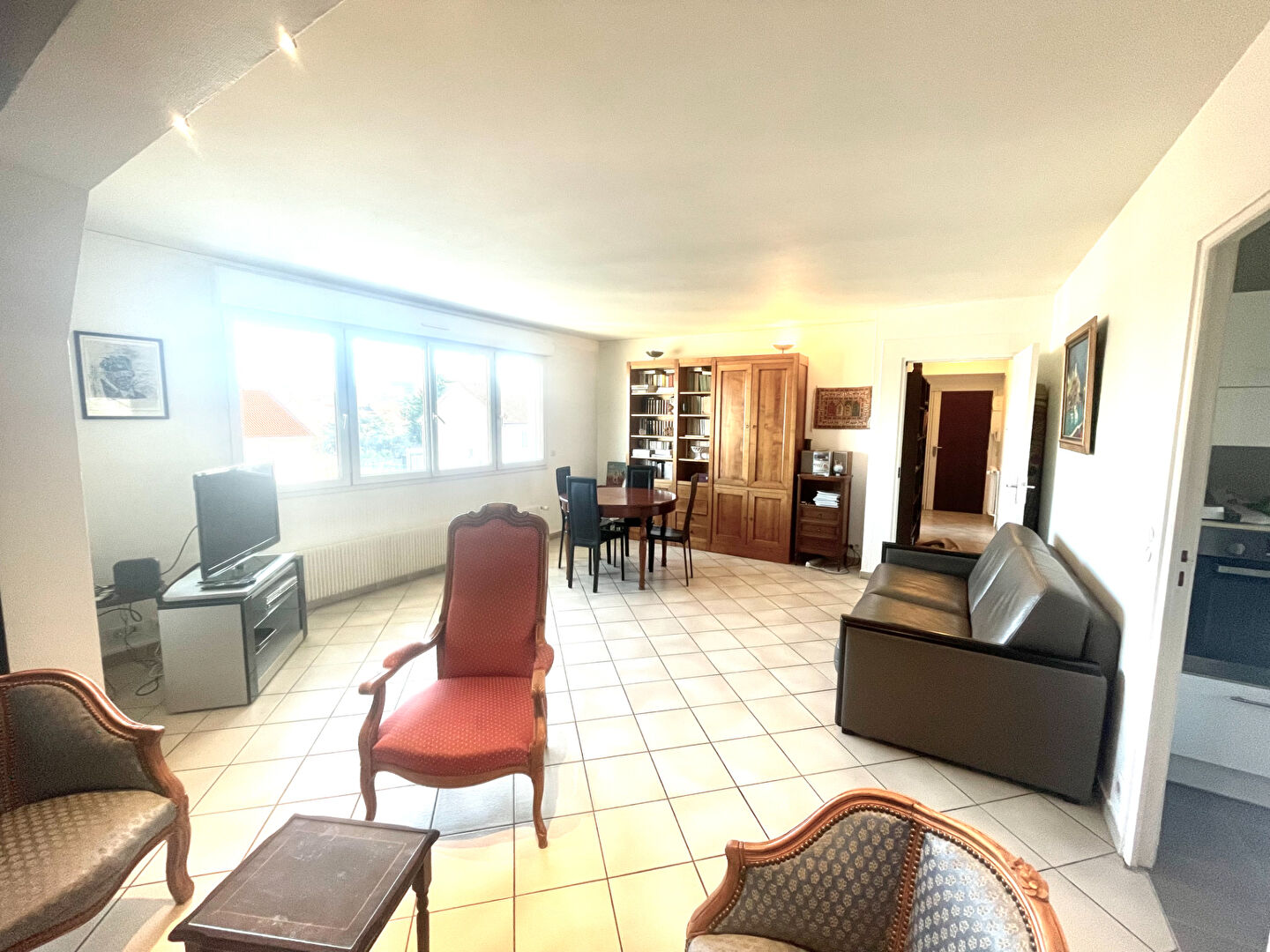 QUARTIER CENTRE VILLE - LUMINEUX T3 - JARDIN ET PARKING