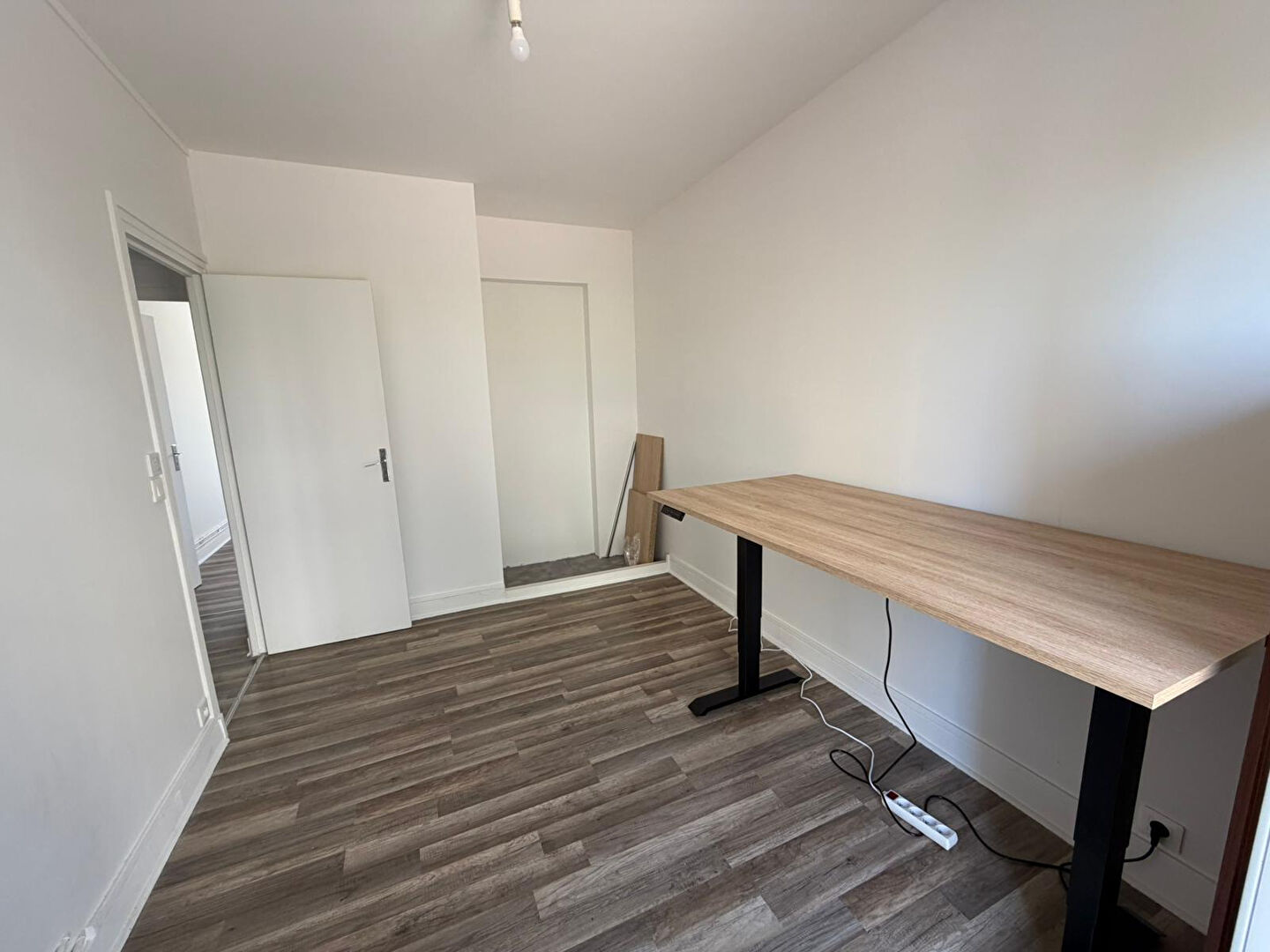 TROIS PIECES- NANTERRE CENTRE