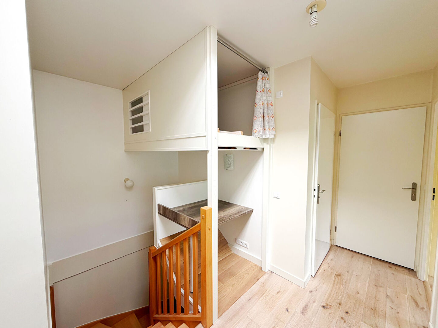 Maison Nanterre 4 pièce(s)