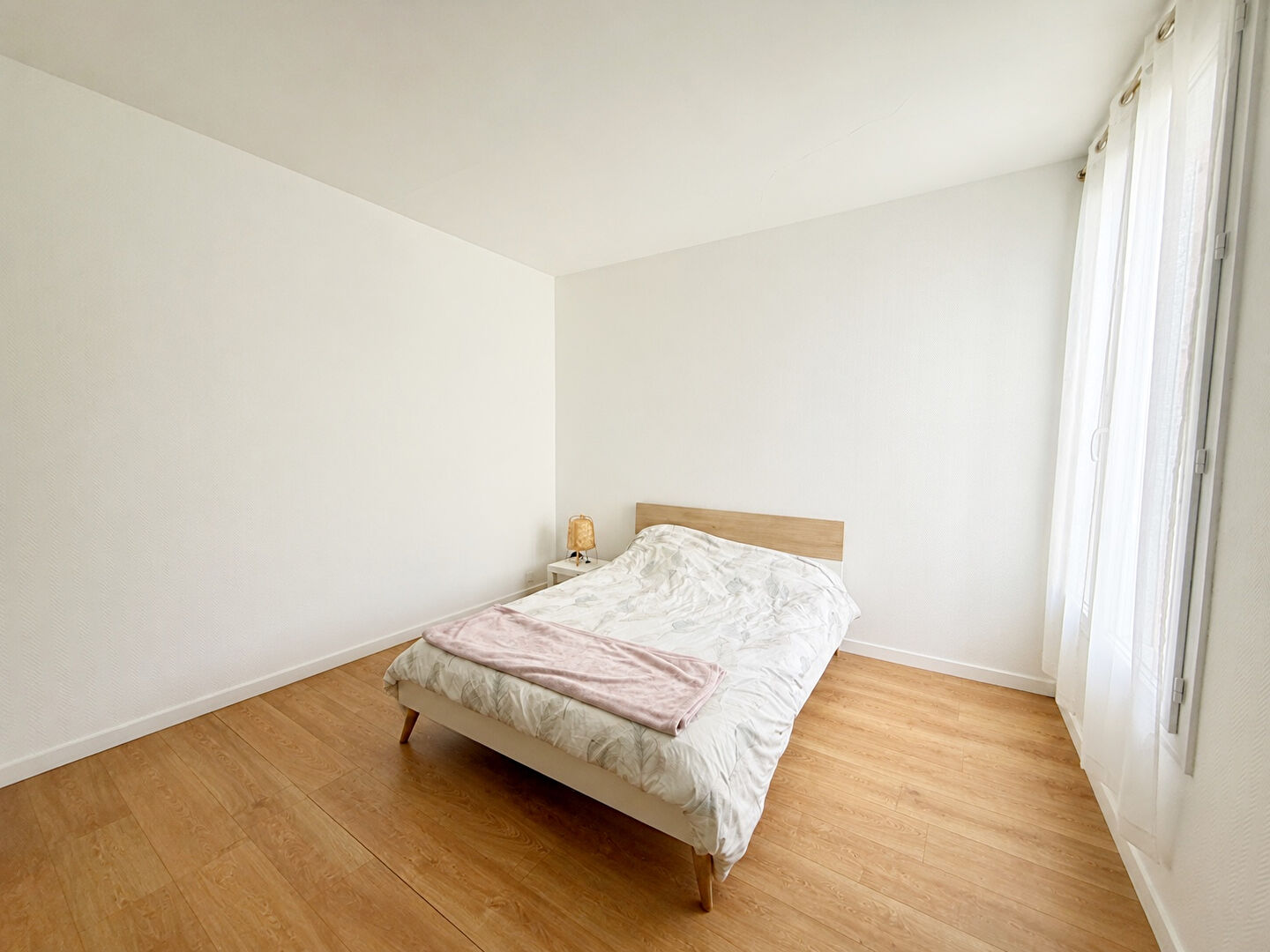 À louer Studio meublé de 23 m² à Nanterre, Rue Henri Barbusse