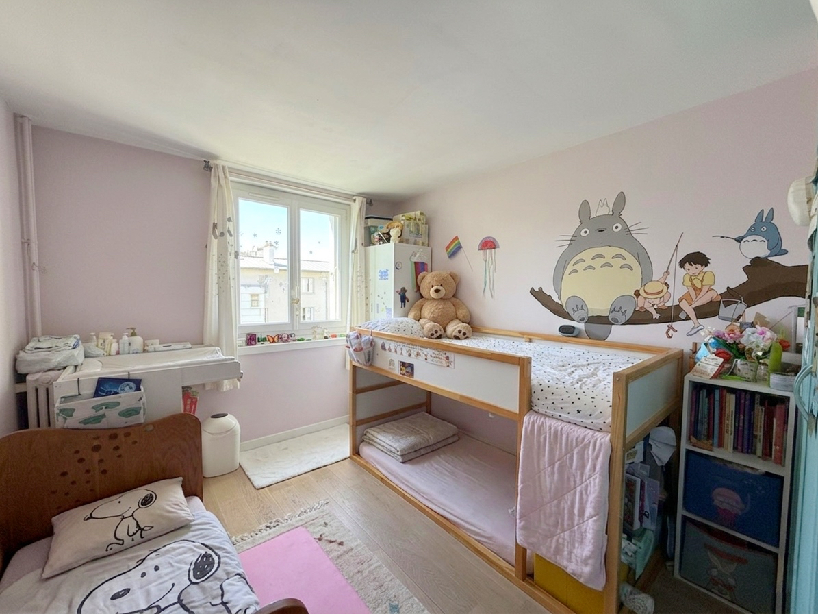 À vendre Appartement 4 pièces à Rue de l'Ouest Nanterre