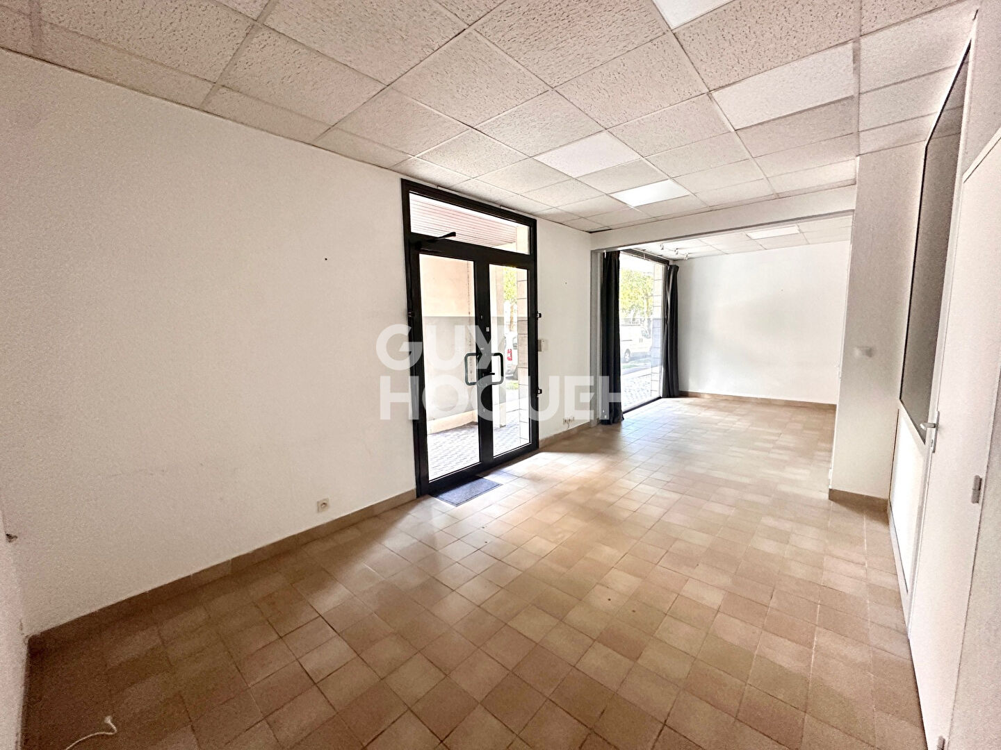 Local commercial Nantes