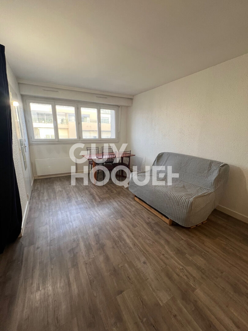 Appartement  1 pièce  31 m2