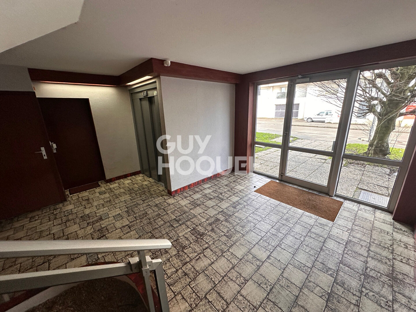 Appartement  1 pièce  31 m2