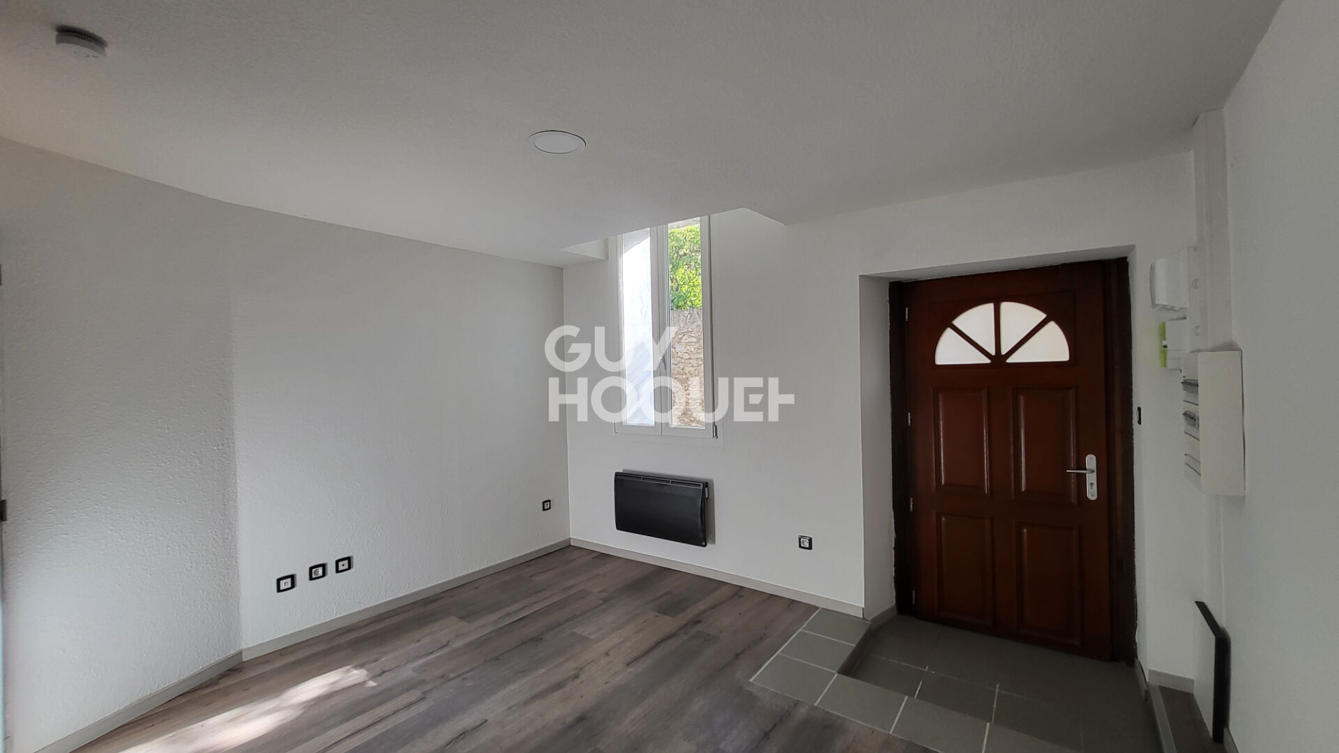 MAISON DE VILLAGE 440 HC