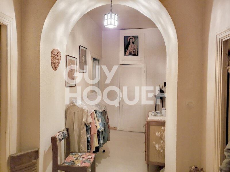 A vendre : Maison ancienne 8 pièces au calme à AZILLANET