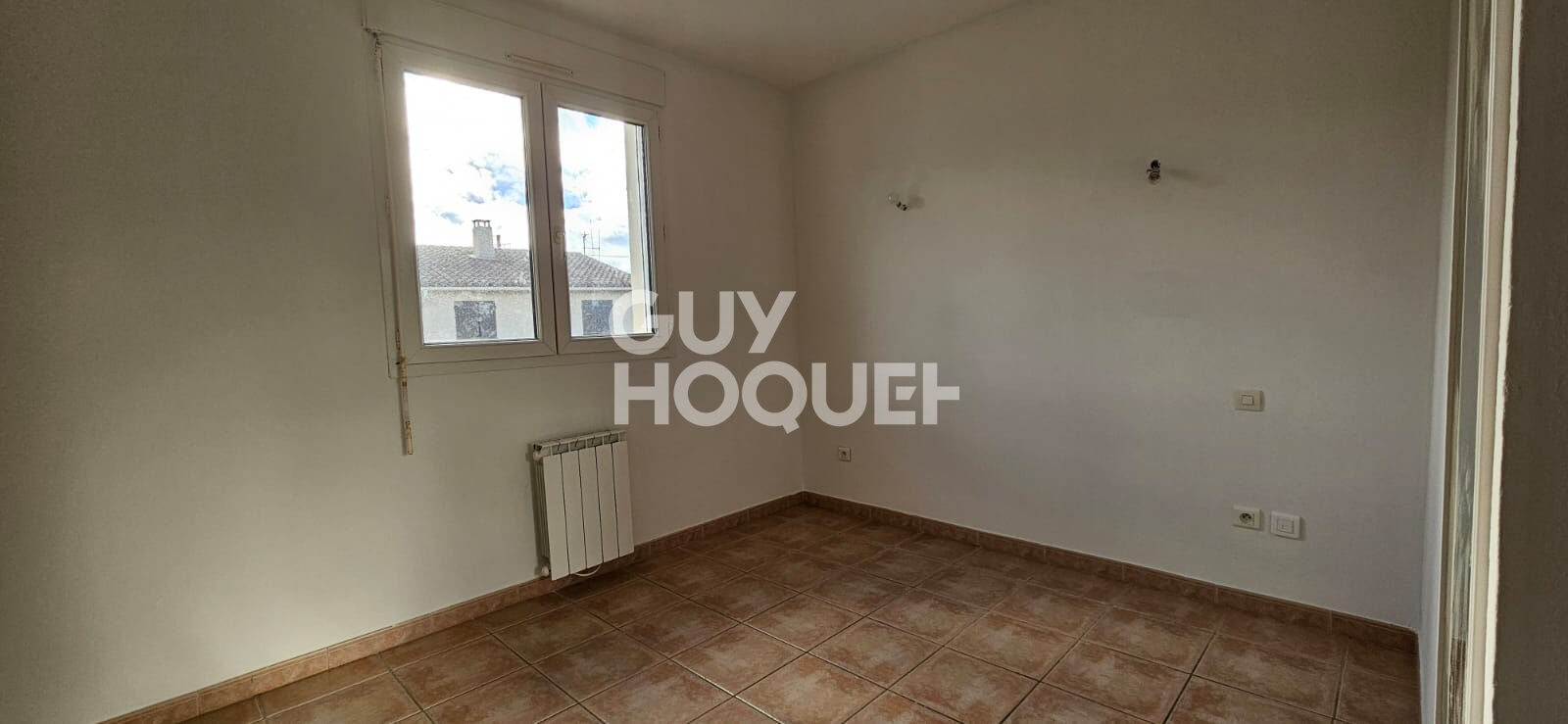 LOCATION : appartement T4 (80 m²) à NARBONNE