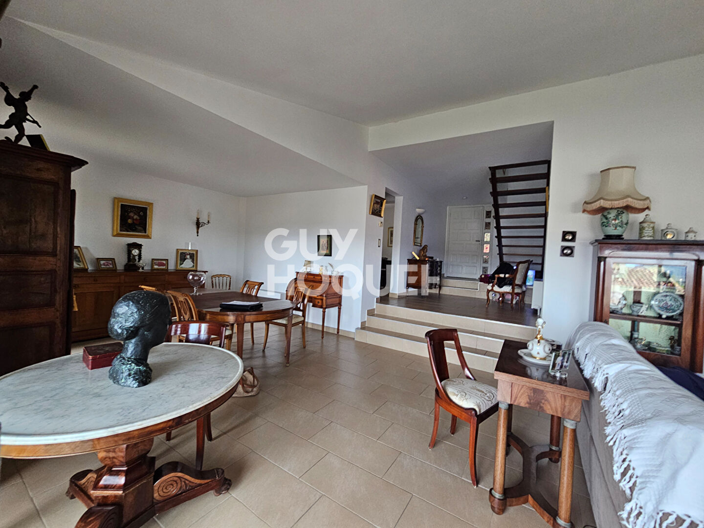 Maison 8 pièces de 171M²  avec vue exceptionnelle et grand terrain