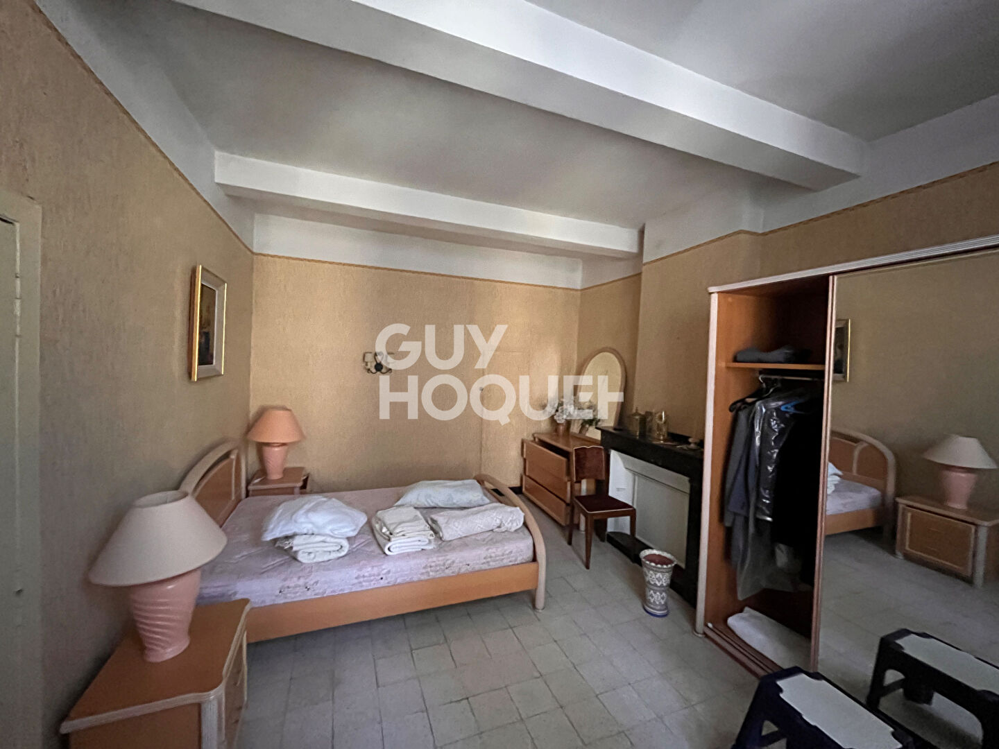 Maison à vendre à HOMPS - 7 pièces, 5 chambres, bon état