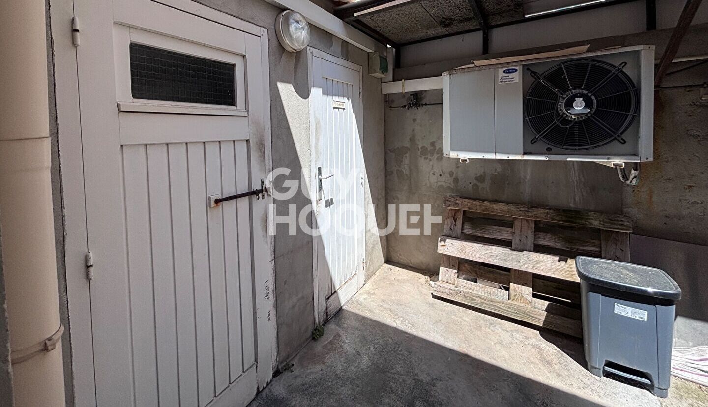 Local 145 000 (Hangar, Box, parking) à vendre à Narbonne - Référence V1305NK