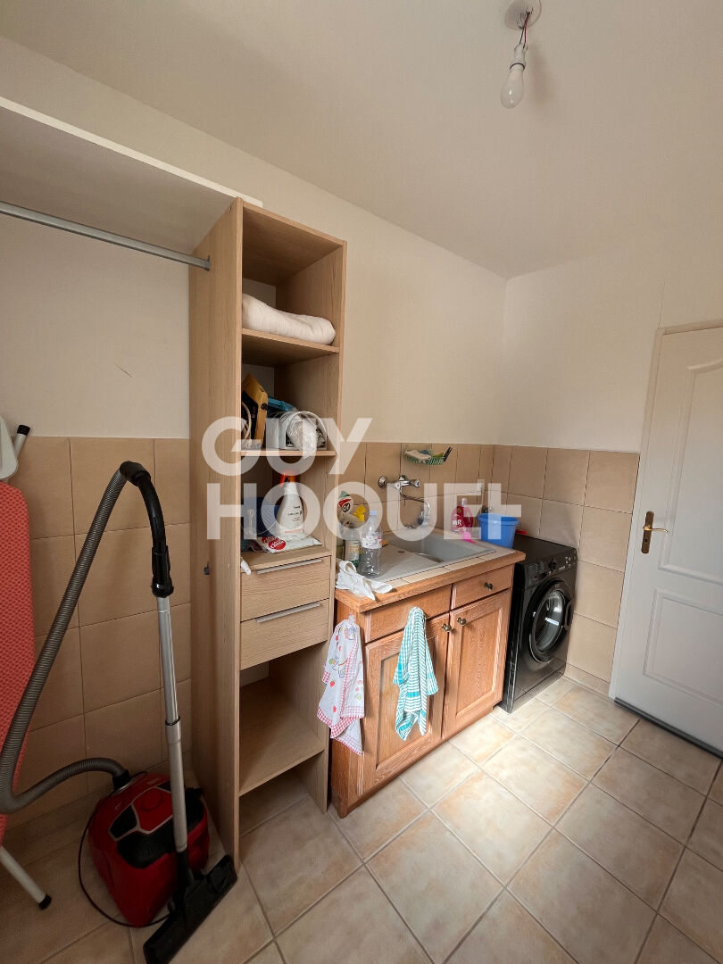 Maison à vendre à Aigues Vives, 34 - 3 chambres avec piscine - V413CB