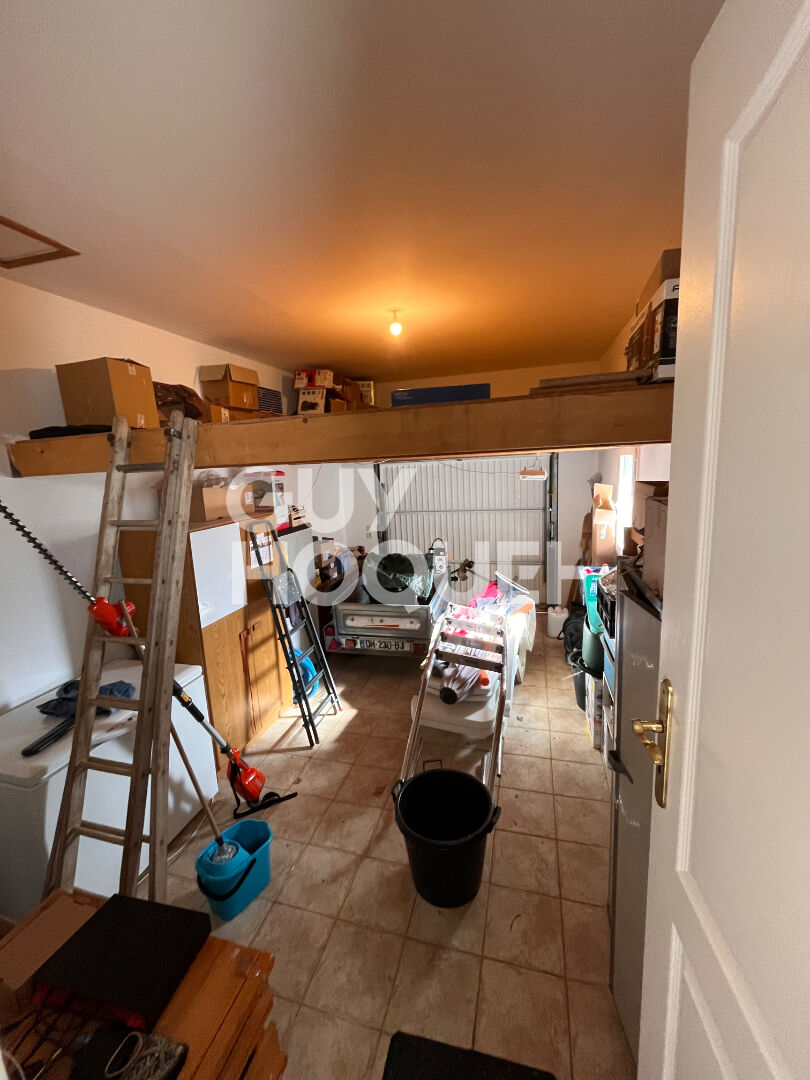 Maison à vendre à Aigues Vives, 34 - 3 chambres avec piscine - V413CB