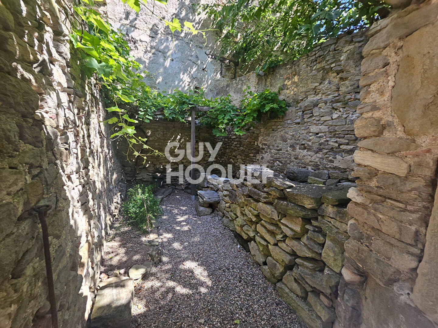 Maison 6 pièces à vendre à La Livinière - Exclusivité Guy Hoquet OLONZAC