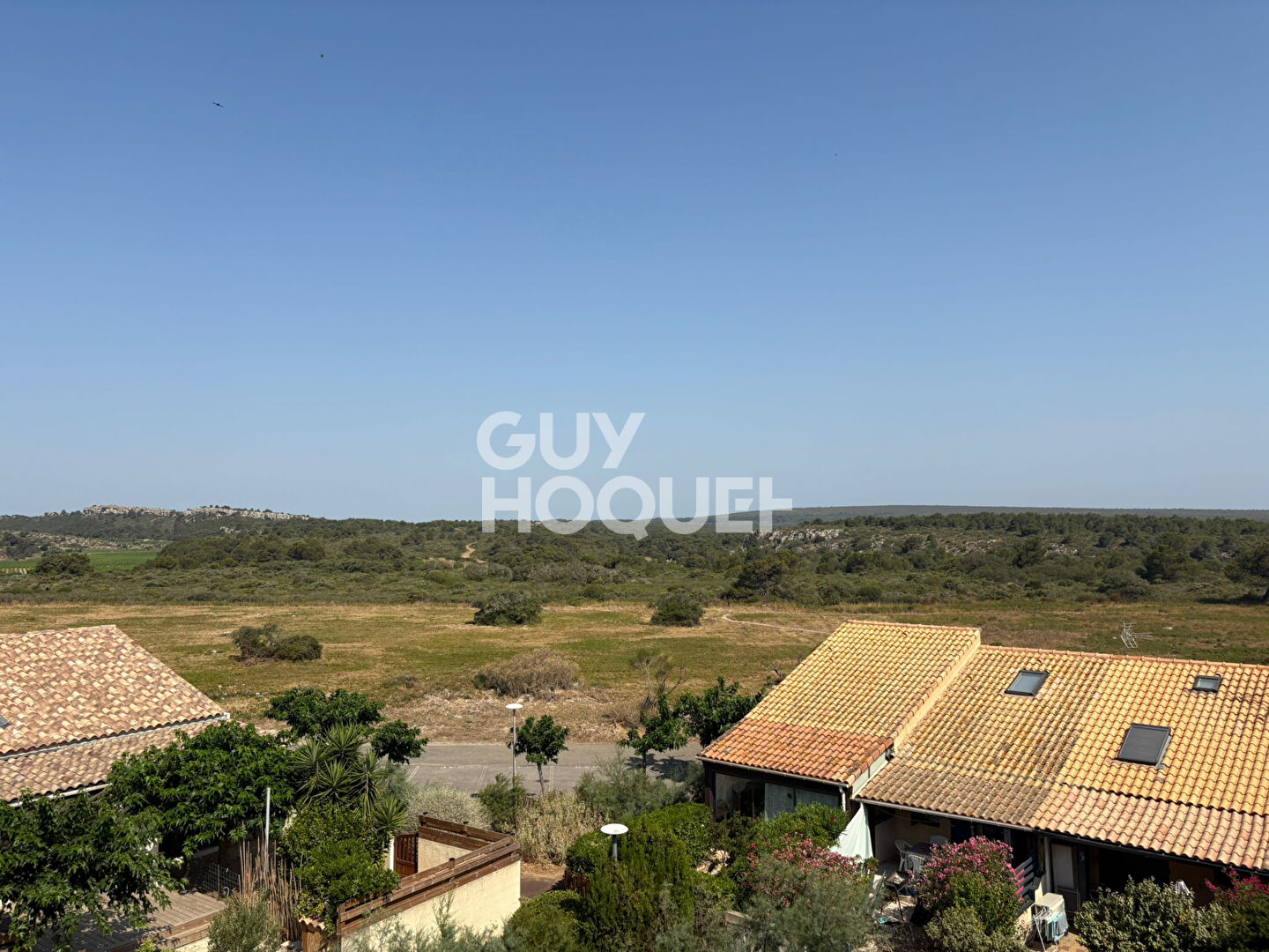 Appartement  T2 BIS Meublé 30.91 m2 place de parking et piscine commune