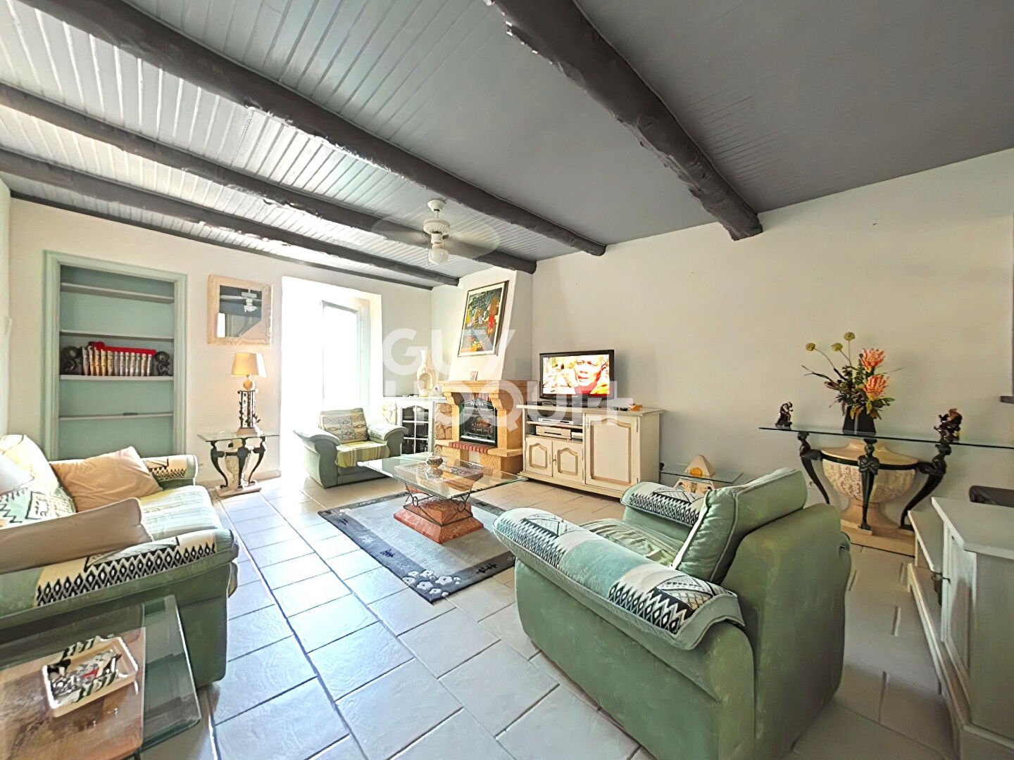 Maison à vendre à Ouveillan avec garage - Référence V1323VP